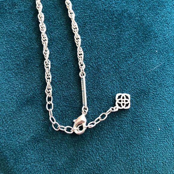 Kendra Scott Rayne Necklace - Picture 4 of 5